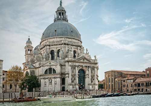 Lagúnák, templomok, szerelmek: Velencétől Veronáig