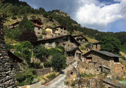 Körutazások Európában: a Pireneusok két oldala