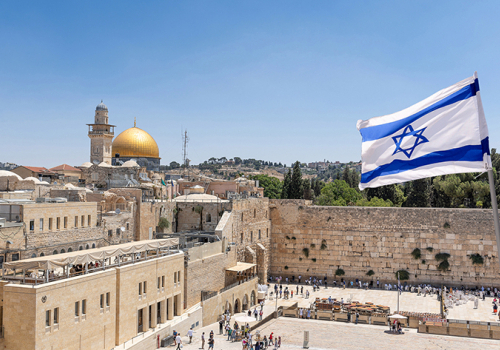 Izrael újra megnyitja kapuit a kisebb turistacsoportok előtt